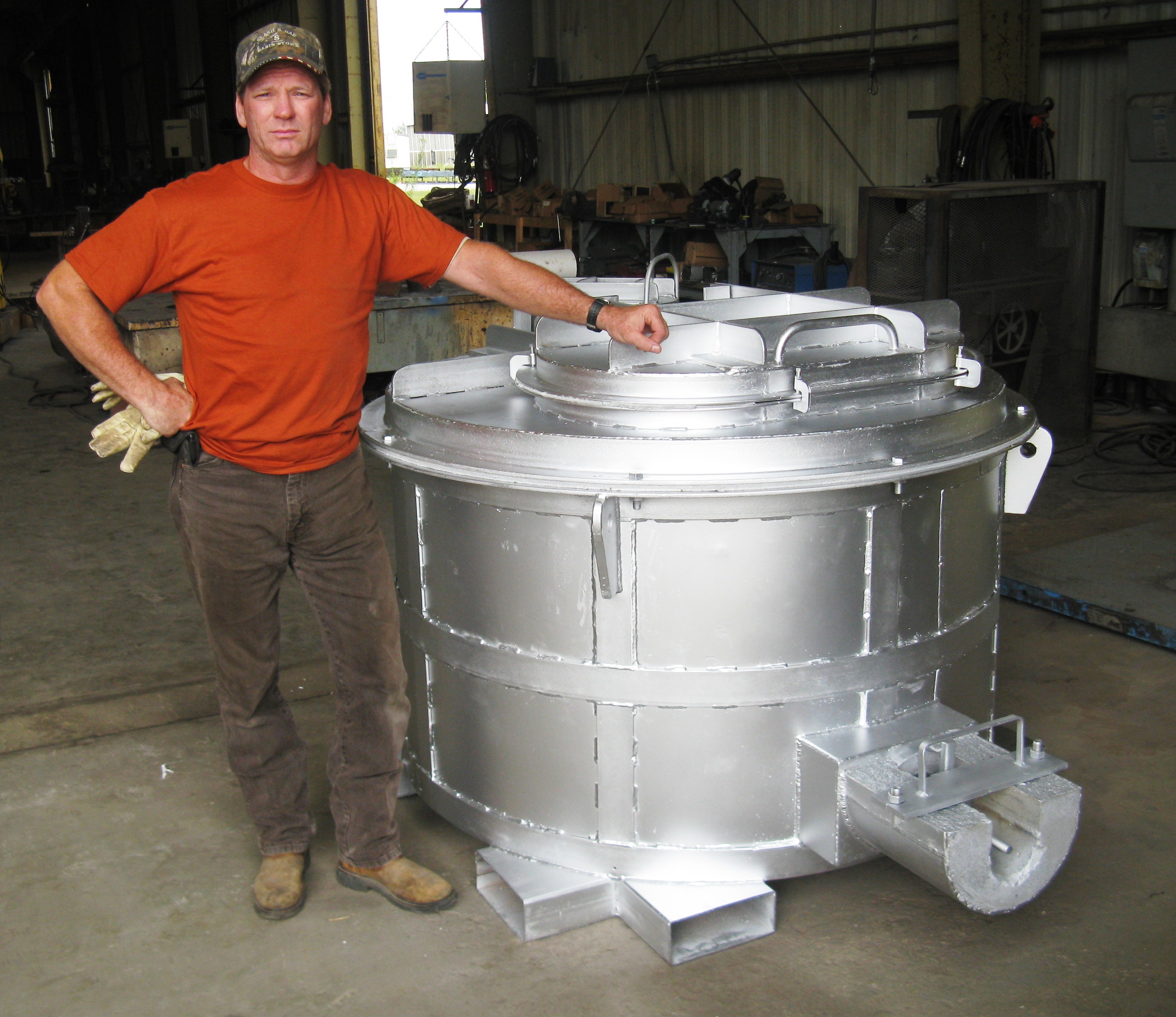 Hot Molten Metal Transfer CruciblesMolten Aluminum